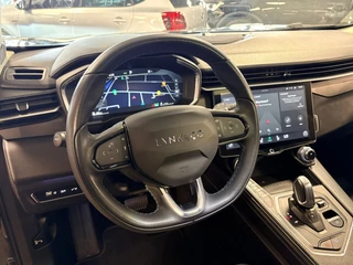 Lynk & Co 01 1.5 / pano / navi / camera / Infinity / memory / elec klep / Apple carplay / 36