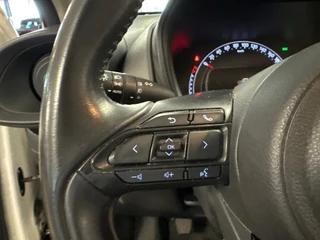 Toyota Aygo X 1.0 VVT-i MT first / apple /stoelverw /cruisec /camera/pdc/clima/boeken / 15