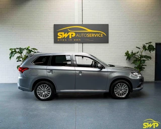 Mitsubishi Outlander 2.4 PHEV Intense | Navi | Camera | Dodehoek | ACC / 26