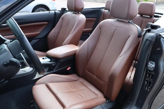 BMW 2 Serie Cabrio M235i xDrive Centennial High Executive Cruise Control, Airco, Apple Carplay, Camera, Navigatie, Prijs Is Rijklaar Inclusief 6 Maanden Garantie / 16