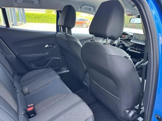 Peugeot 2008 1.2 Turbo 130 PK Allure Pack | Trekhaak 1200 KG | Navigatie | 3D Virtual Cockpit | Stoelverwarming | LED Verlichting | Half Lederen Bekleding | Keyless Start | Climate Control | Cruise Control | 17 Inch Lichtmetalen Velgen | / 35