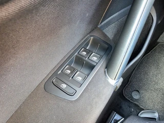 Volkswagen Golf 1.5 TSI Comfort Line Business | Automaat | Massagestoel | Adaptieve Cruise | Navigatie | Parkeersensoren | Bluetooth | Climate Control / 12