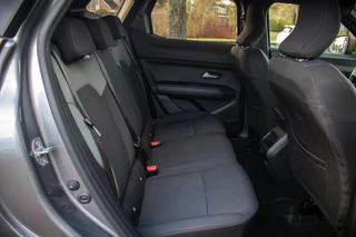 Dacia Duster extreme hybrid 140 I Automaat I Navigatie / 8
