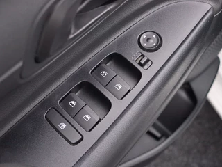 Hyundai i20 1.2 MPI i-Motion | DAB | Bluetooth | Dealer onderhouden / 19