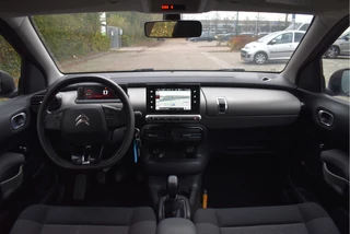 Citroën C4 Cactus 1.2 PureTech Shine Airbump Blackline  | NL-Auto | Nav | Cruise Control | PDC achter | LM-Velgen allweather | NAP | Distributie vervangen / 13