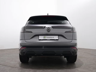 Renault Austral 1.3 MILD HYBRID 140PK EQUILIBRE  |  Pack City | Camera | Stoelverwarming / 22