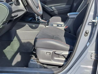 Toyota Corolla Cross Hybrid 180 GR Sport NIEUW! PLUS PACK STOEL/STUURWIELVERWARMING ELEK. ACHTERKLEP / 11