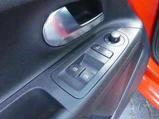 Volkswagen up! 1.0 TSI BMT high up! / 10