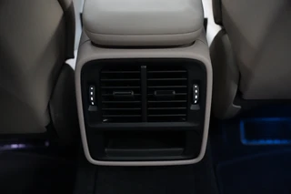 Porsche Taycan Performance 84 kWh  ACC Panoramadak Leder Memory Seats / 28