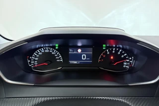 Peugeot 208 1.2 PureTech Active Pack | Navigatie | Parkeersensoren achter | Cruise Control | Lichtmetaal 16inch | Apple Carplay/Android Auto / 29