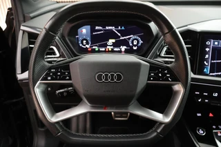Audi Q4 Sportback e-tron 40 204pk S Edition 77 kWh SOH 91% Stoelverwarming Camera HUD Keyless ACC S-Line / 18