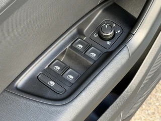 Audi A1 Sportback 25 TFSI S-tronic S-line Led | Navi | Carplay | Adapt. Cruise | Stoelverwarming | Rijklaar incl. garantie / 12