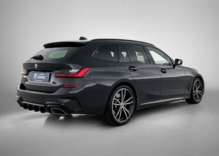 BMW 3-serie Touring M340i xDrive | Individual Citrin Black | M Stoelen | Laser Light | Driving Assistant Prof. | HeadUp Display / 2