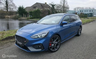 Ford Focus Wagon 2.3 ST-3 / Performance Pack / Pano / HUD
