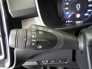 Volvo XC40 T4 Twin Engine 211pk Geartronic Inscription Expression / 22