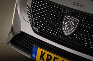 Peugeot 308 SW 1.6 Plug-in Hybrid 225 GT / 15
