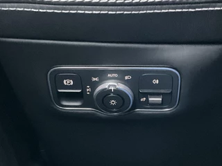 Aston Martin DBX 4.0 V8 360° Memory Stoelverw/koeling Sfeerverl Pano Lightning Silver / 57
