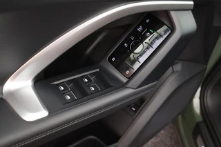 Audi Q5 Sportback 2.0 TFSI 299pk e-hybrid quattro S edition Trekhaak 360Camera Leder Keyless Panoramadak 2x S-Line / 18