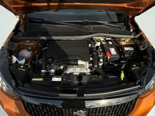 Peugeot 2008 1.2 PureTech GT-Line / 33