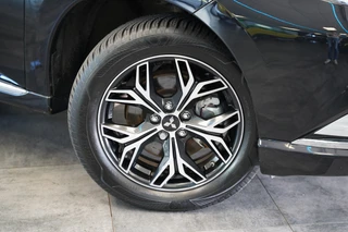 Mitsubishi Outlander 2.4 PHEV Intense  Opendak Trekhaak / 4