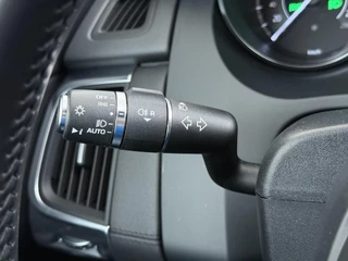 Jaguar E-PACE 2.0 P200 AWD R-Dynamic / 31