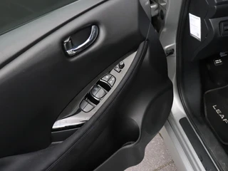 Nissan LEAF N-Connecta 40 kWh | 360° CAMERA | STOEL/STUURVERW. | NAVI | CRUISE | / 17