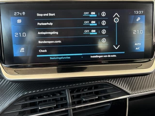 Peugeot 2008 1.2 PureTech Allure Pack Keyless | Trekhaak / 16