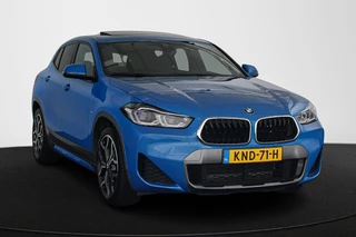 BMW X2 xDrive25e M Sport Panoramadak Harman Kardon Memory Head-Up / 2