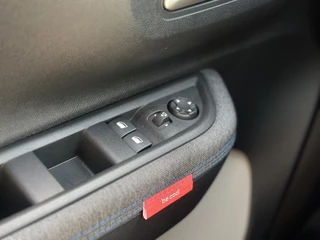 Citroen Ë-C3 Plus 113pk Comfort Range 44 kWh | Comfort Stoelen | Apple Carplay/Android Auto | Parkeersensoren | Full LED | DAB | Cruise Control | Airco | Draadloze telefoonlader | / 26
