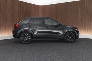 Volkswagen T-Roc 1.5 TSI 150pk DSG Sport Black Style Keyless Camera Virtual Cockpit Navigatie / 11
