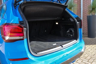 BMW X1 xDrive25e High Executive M sport | 1e eigenaar | Dealer onderhouden | Panoramadak | Apple Carplay | Camera | LED adaptief | Head-up | Stoelverwarming | Cruise control / 33