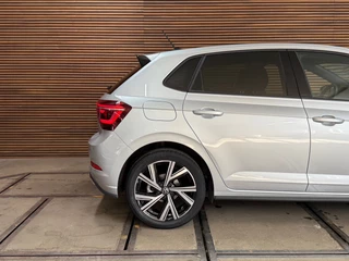 Volkswagen Polo 1.0 TSI R-Line | 110PK | IQ.Drive pakket | Virtual | Full LED Matrix Beam | Camera | Discover Pro | Clima |Ambient / 14