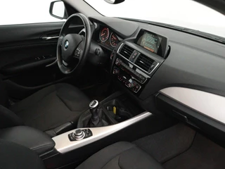 BMW 1-serie 118i | Stoelverwarming | Cruise Control | Parkeersensoren | Navigatie / 16