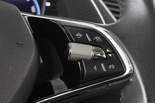 Škoda Superb Combi 1.4 TSI iV Ambition / 30