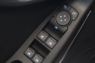 Ford Fiesta 1.0 EcoBoost Hybrid ST-Line X  Keyless Camera 24 Maanden garantie* (Vraag naar de voorwaarden) / 14