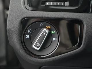 Volkswagen Golf Variant 1.5 TSI Highline Business R | Stoelverwarming | Camera | Virtual | ACC | / 31