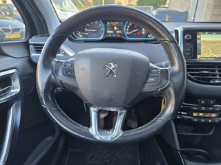 Peugeot 2008 1.2 PureTech Allure Pano Navi / 9