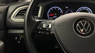 Volkswagen T-Roc 1.0 TSI Style Business CARPLAY NAVI ADAPTIEF CRUISE. / 30
