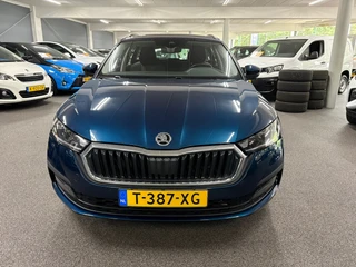Skoda Octavia Combi 1.0 TSI Business Edition/ NL auto/ Eerste eigenaar/ Trekhaak / 9