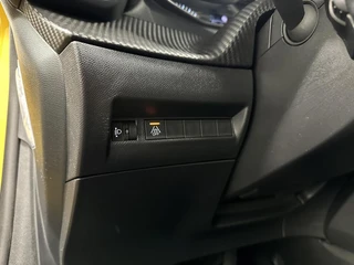 Peugeot 208 1.2 PureTech Active Pack CRUISE NAVIGATIE CARPLAY LM. / 18