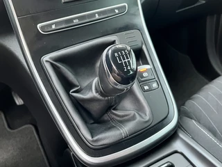 Renault Scénic 1.3 TCe 115 Limited  | Stoelverwarming | All Seasons | Navigatie | 1800KG Trekgewicht | Camera | DAB | Climate Control | Reservewiel | Apple CarPlay/Android Auto / 34