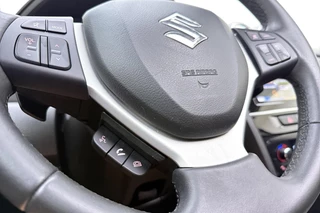 Suzuki Vitara 1.6 High Executive 120pk | Automaat | Navigatie | Panoramadak | Climate Control | Cruise Control Adaptief | Camera | Stoelverwarming / 25