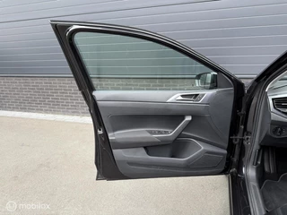 Volkswagen Polo 1.0 TSI Style VOL! CLIMA*ADABCR*PDC*CARPLAY*IQLICHGTS* / 31