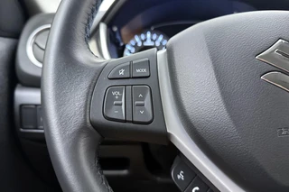 Suzuki Vitara 1.4 Boosterjet Style Smart Hybrid | Parkeersensoren | Navigatie | Cruise control | Climate control | Achteruitrijcamera / 19