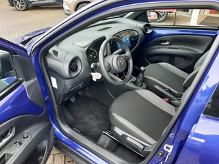 Toyota Aygo X PLAY / 9