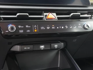 Kia Niro EV DynamicLine 64.8 kWh Automaat - SOH 98,9% - Navigatie - Adaptieve Cruise Control - Apple/Android Carplay - Climate Control - Fabrieksgarantie Tot 2031 / 30