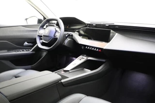 Peugeot 308 SW 1.2 PureTech Allure | Apple carplay/Android auto | Parkeercamera V + A | Electronic climate control | Draadloze telefoonlader | Stoelverwarming | Navigatie | Parkeersensoren V+A | Automaat / 4