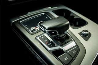 Audi Q7 3.0 TDI e-tron Quattro  Panorama Luchtvering / 23