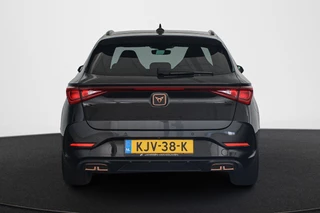 CUPRA Leon Sportstourer 1.4 e-Hybrid Stoelverwarming Apple CarPlay Keyless Achteruitrijcamera / 16