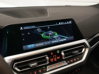 BMW 3 Serie 330e M-Sport Schuifdak | ACC | Harman Kardon / 18